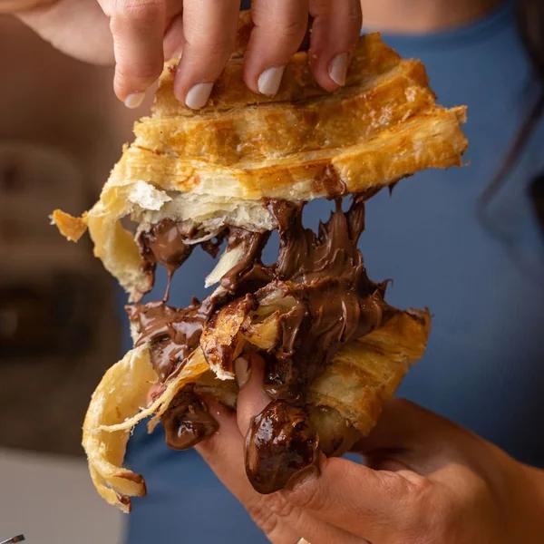 Nutella Croissant